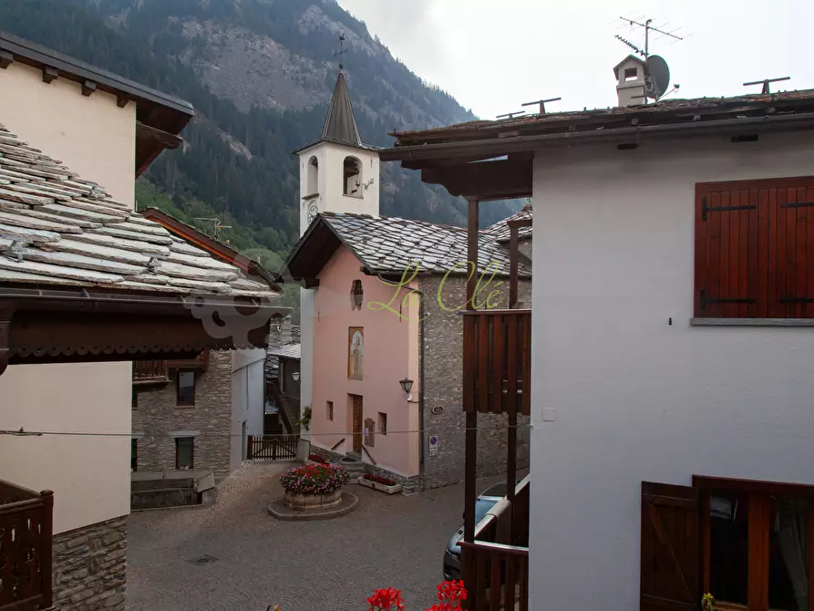 Immagine 13 di Trilocale in affitto  a Pre'-Saint-Didier