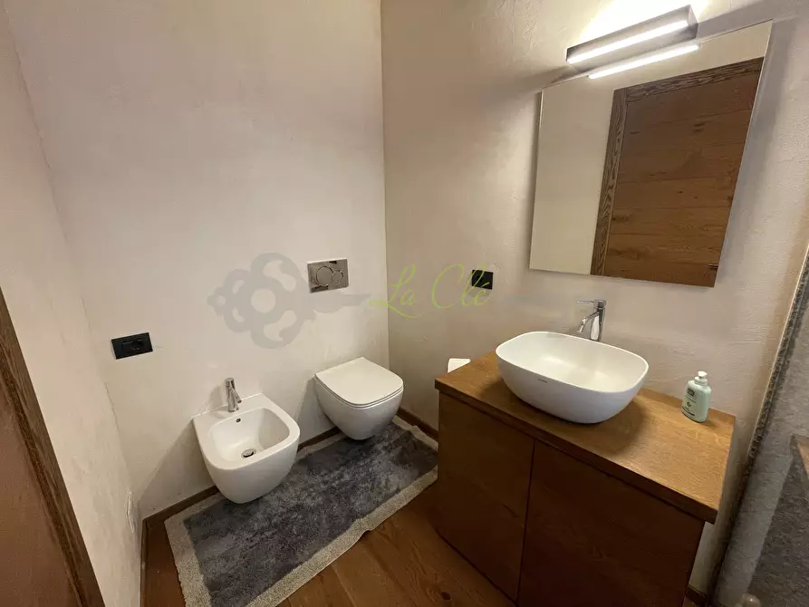 Immagine 20 di Trilocale in affitto  in Via Roma 47 a Courmayeur