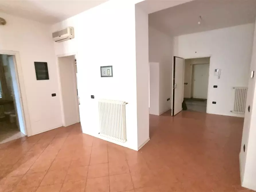 Immagine 7 di Ufficio in affitto  in Piazza Giuseppe Garibaldi 16/a a Langhirano