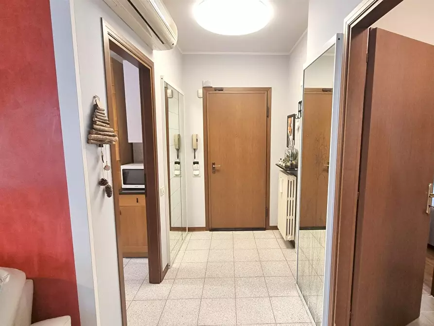 Immagine 3 di Trilocale in vendita  in via langhirano 440 a Parma