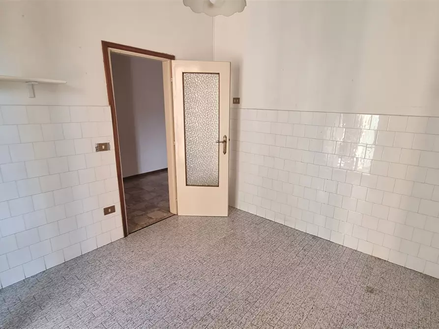 Immagine 10 di Trilocale in affitto  in Strada Langhirano 462 a Parma