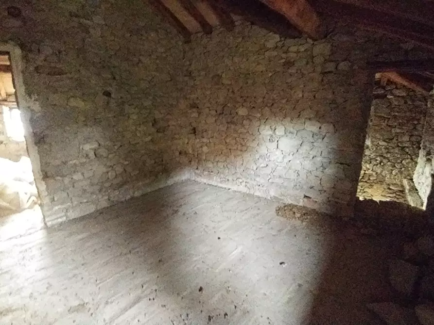 Immagine 30 di Rustico / casale in vendita  in Via Castello 94 a Zocca