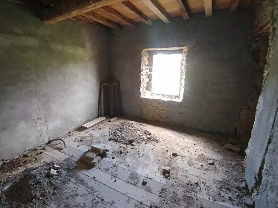Immagine 34 di Rustico / casale in vendita  in via Canobbi 8 a Castel D'aiano