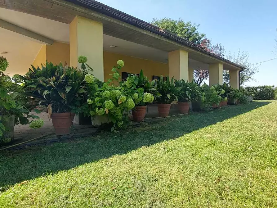 Immagine 13 di Villa in vendita  in Stradello Giovanardi 95 a Modena