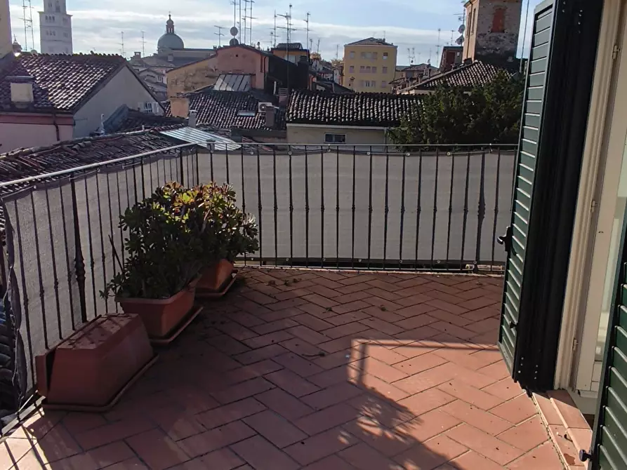 Immagine 5 di Mansarda in affitto  in via belle arti a Modena
