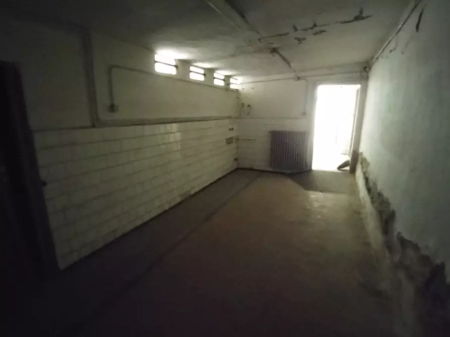 Immagine 17 di Attività artigianale in vendita  in Via del Murazzo 96a a Modena
