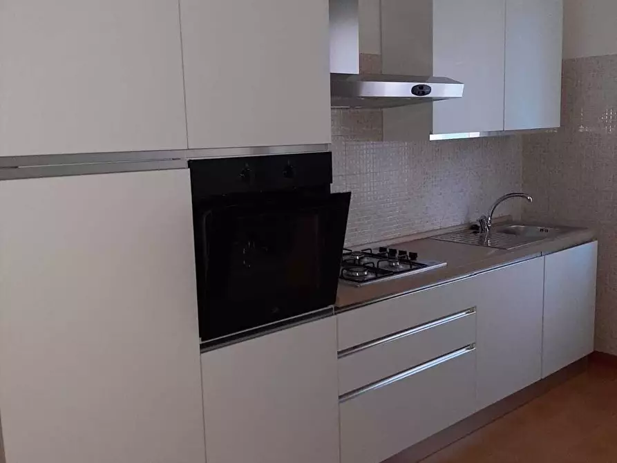 Immagine 1 di Trilocale in vendita  a Rovigo