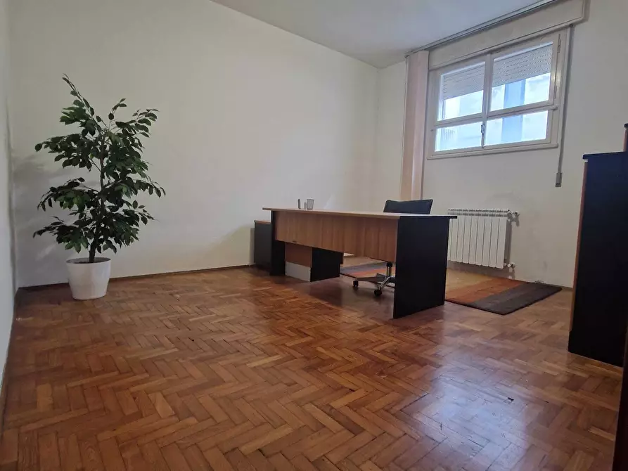 Immagine 8 di Trilocale in vendita  a Rovigo
