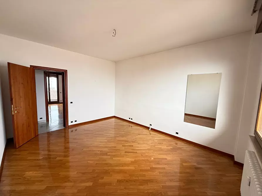 Immagine 9 di Quadrilocale in vendita  a Rovigo