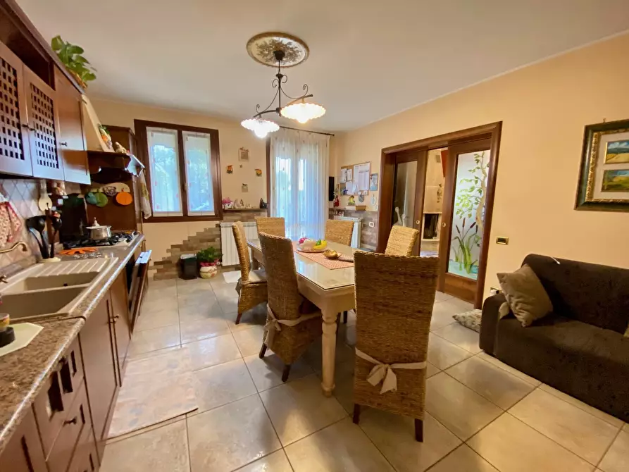 Immagine 14 di Casa bifamiliare in vendita  in Via Marco Polo a Guarda Veneta