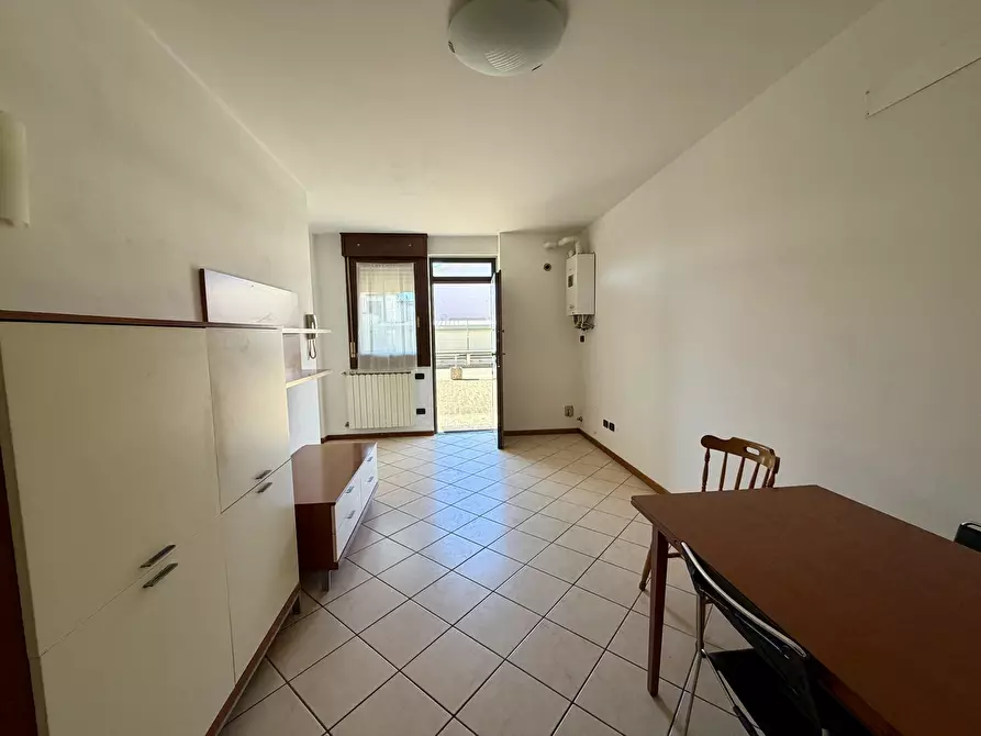 Immagine 10 di Bilocale in vendita  in Via Sante Baseggio 34 a Rovigo