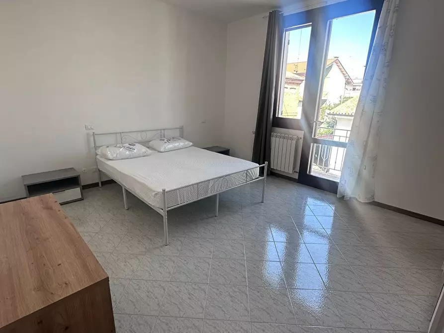 Immagine 7 di Stanza singola in affitto  a Rovigo