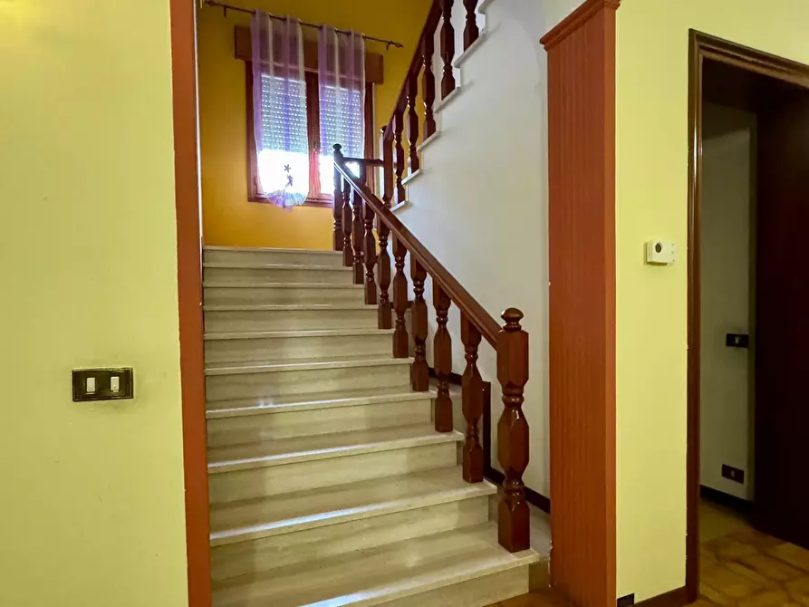 Immagine 10 di Villa in vendita  in Via Pietro Nenni a Bosaro