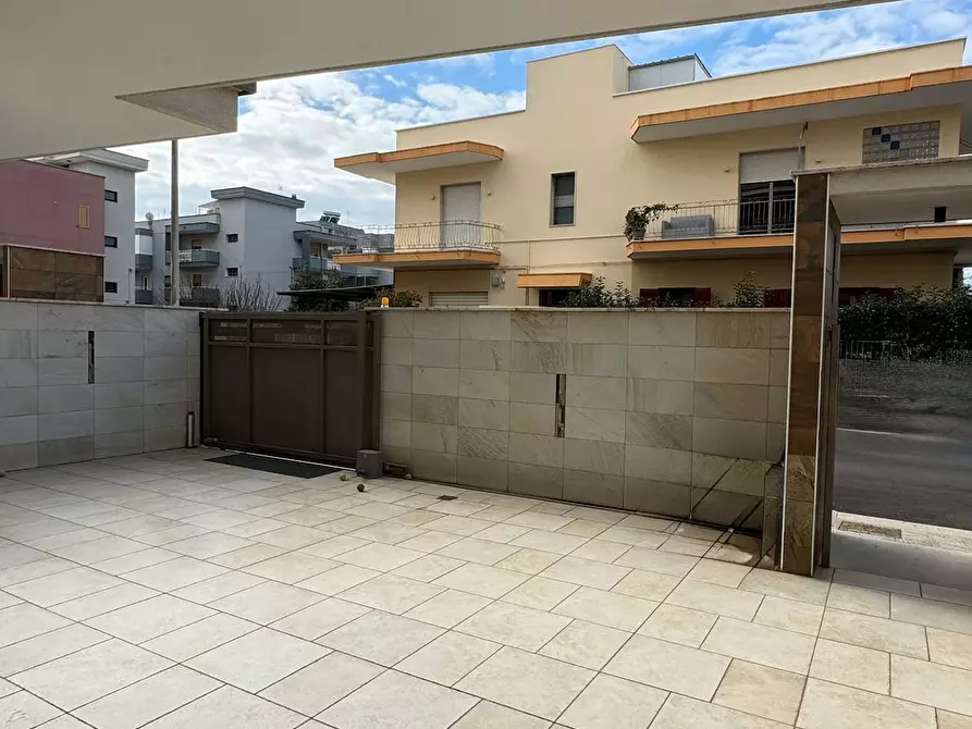 Immagine 9 di Trilocale in vendita  in via don minzoni a Monopoli