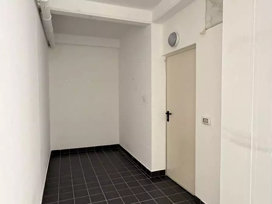 Immagine 7 di Garage in vendita  in Via Cappuccini 154/D a Monopoli