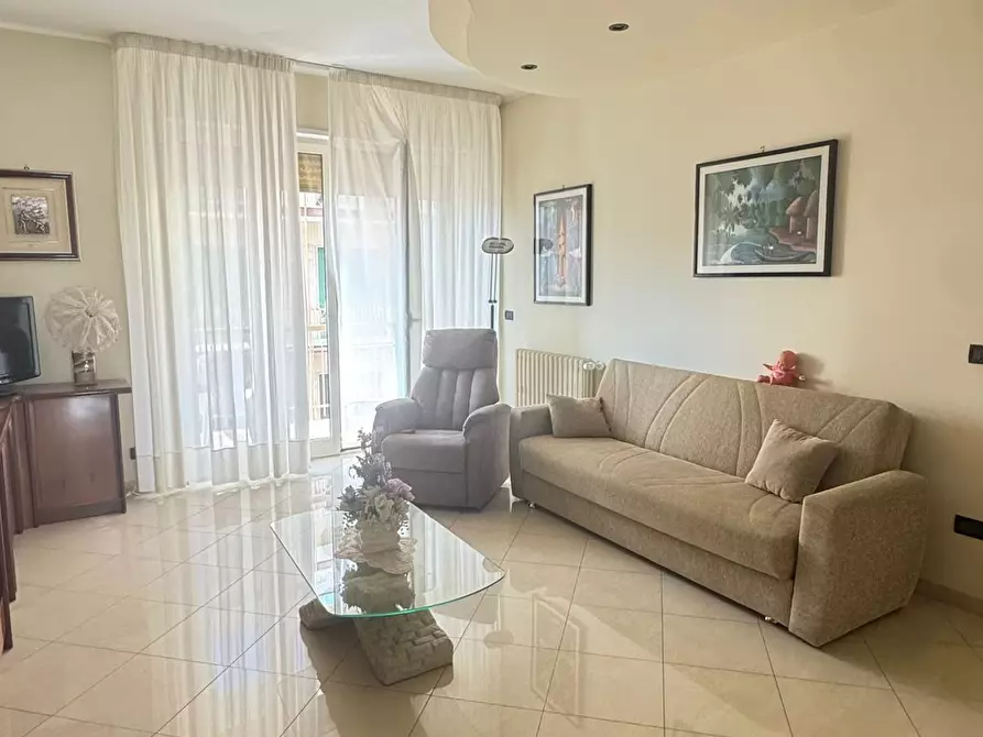 Immagine 3 di Trilocale in vendita  in Via Vecchia San Francesco da Paola a Monopoli