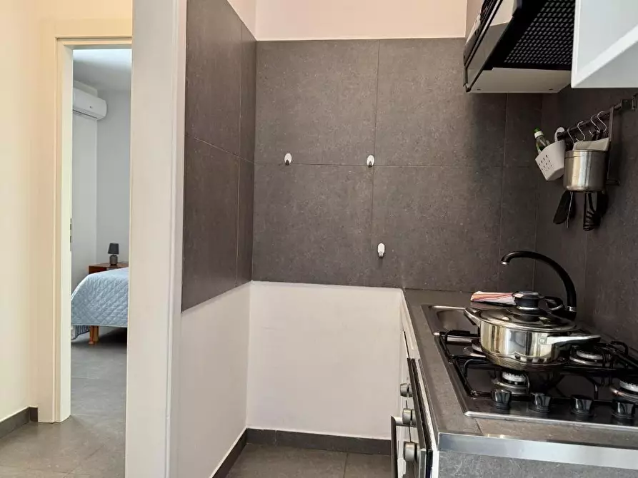 Immagine 19 di Bilocale in vendita  in Via Procaccia 153 a Monopoli