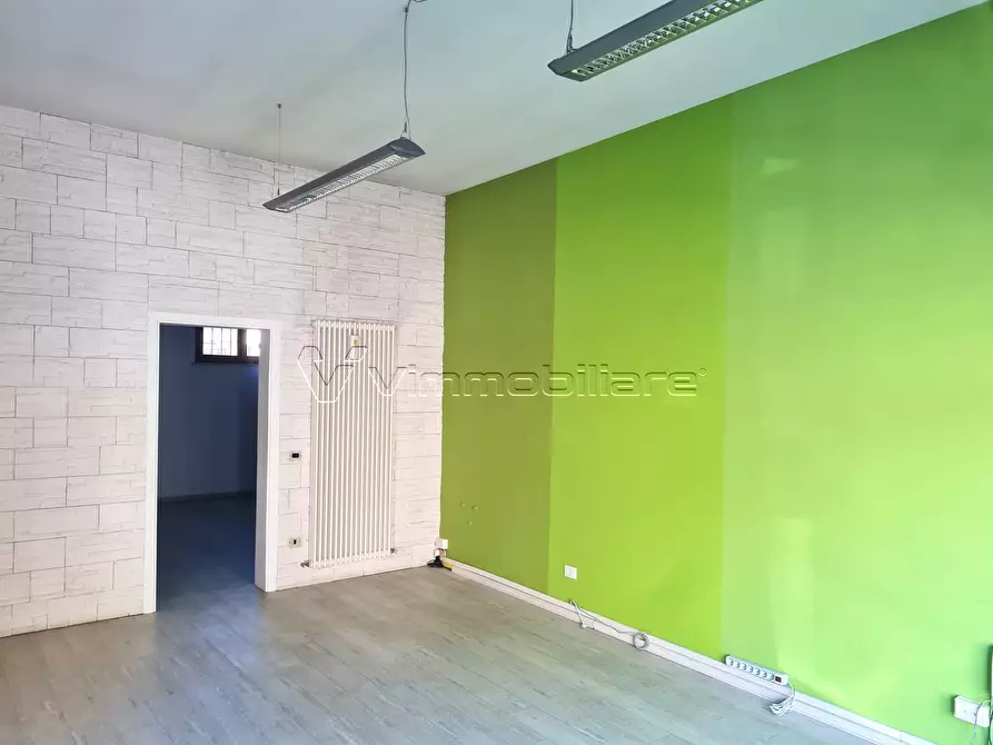 Immagine 8 di Locale commerciale in affitto  in Via Roma a Noventa Vicentina