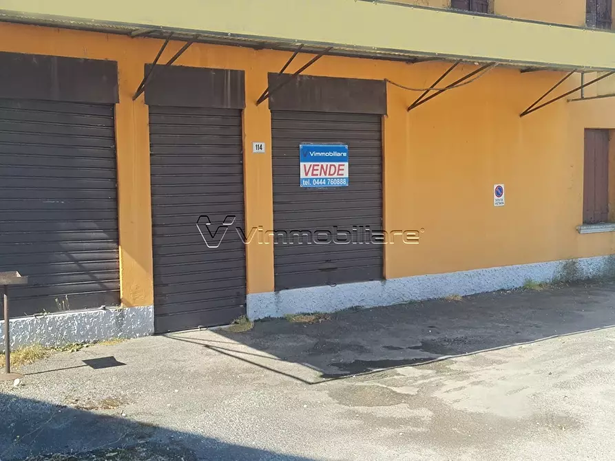 Immagine 3 di Locale commerciale in vendita  in via Beggiato 114 a Noventa Vicentina
