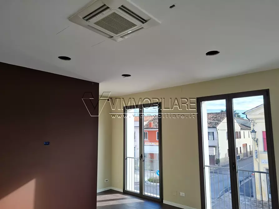 Immagine 18 di Locale commerciale in vendita  in via Carlo Porta angolo via Palladio 1 a Noventa Vicentina