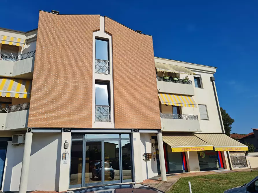 Immagine 5 di Trilocale in vendita  in Via primo maggio 9/11 a Noventa Vicentina