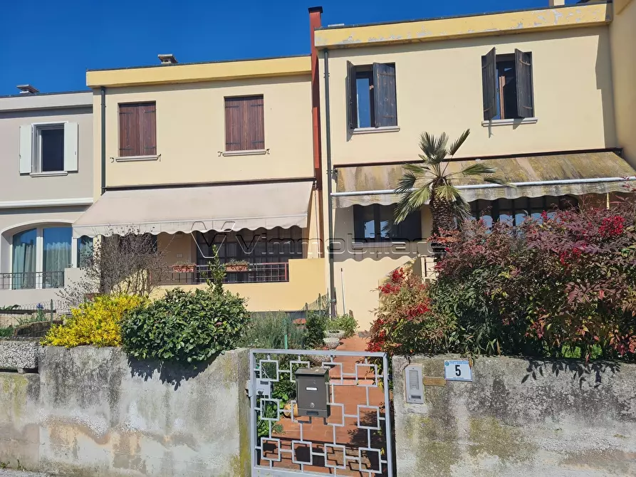 Immagine 2 di Villetta a schiera in vendita  in Via Giacomo Leopardi 3 a Noventa Vicentina