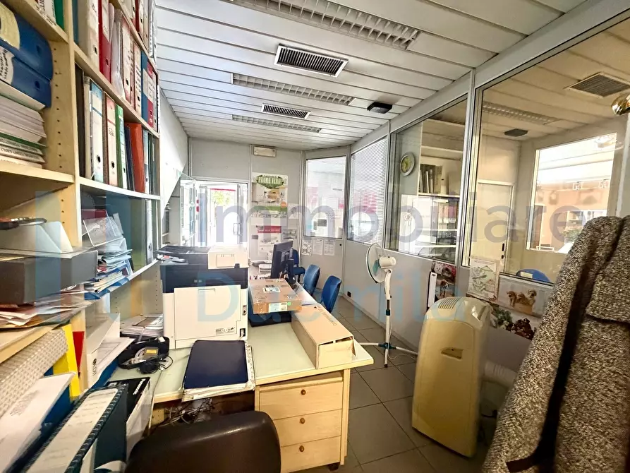 Immagine 27 di Attività commerciale in vendita  a Valsamoggia