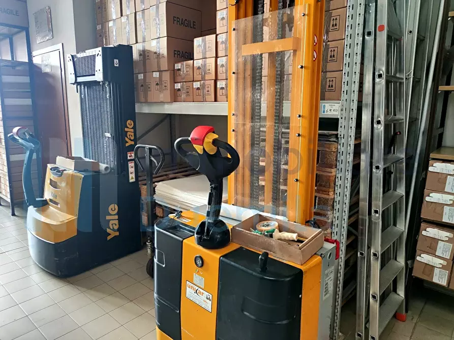 Immagine 23 di Attività commerciale in vendita  a Anzola Dell'emilia