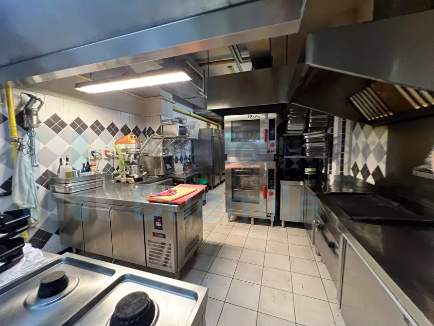 Immagine 30 di Bar / Ristorante in vendita  a Bologna