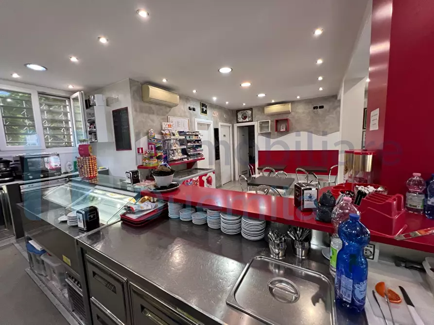 Immagine 19 di Bar / Ristorante in vendita  a Bologna