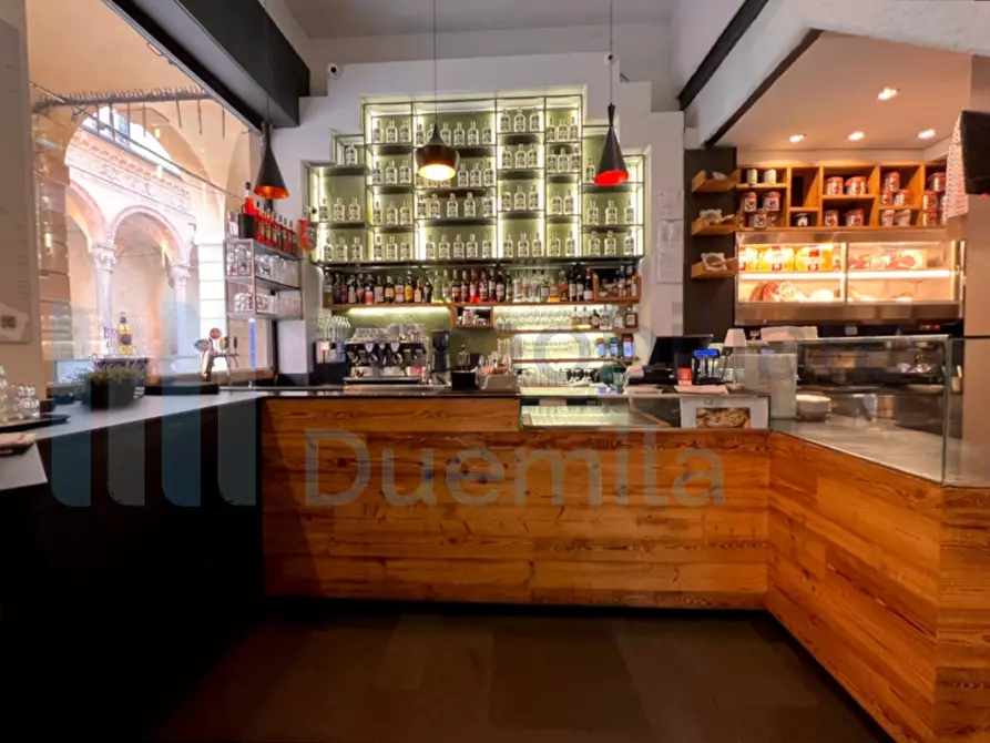 Immagine 1 di Bar / Ristorante in vendita  a Bologna