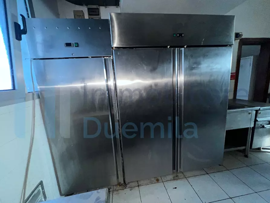 Immagine 59 di Locale commerciale in affitto  a Baricella