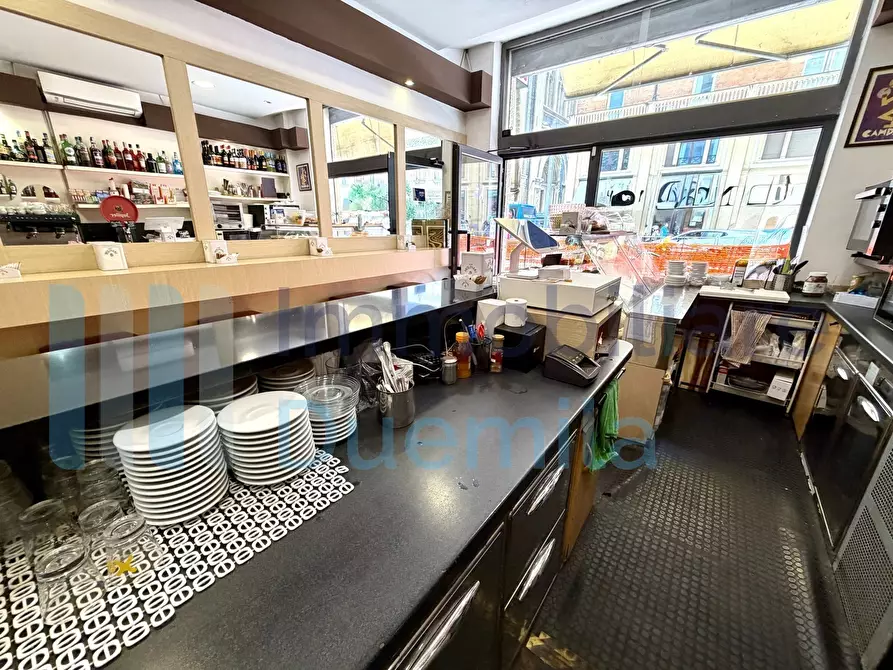 Immagine 6 di Bar / Ristorante in vendita  a Bologna