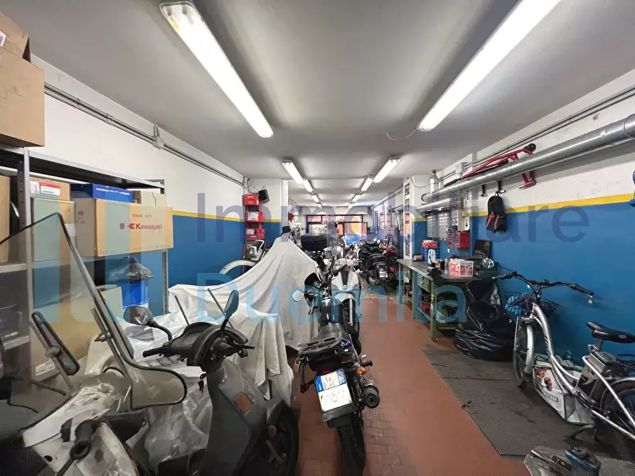 Immagine 13 di Attività artigianale in vendita  a Bologna