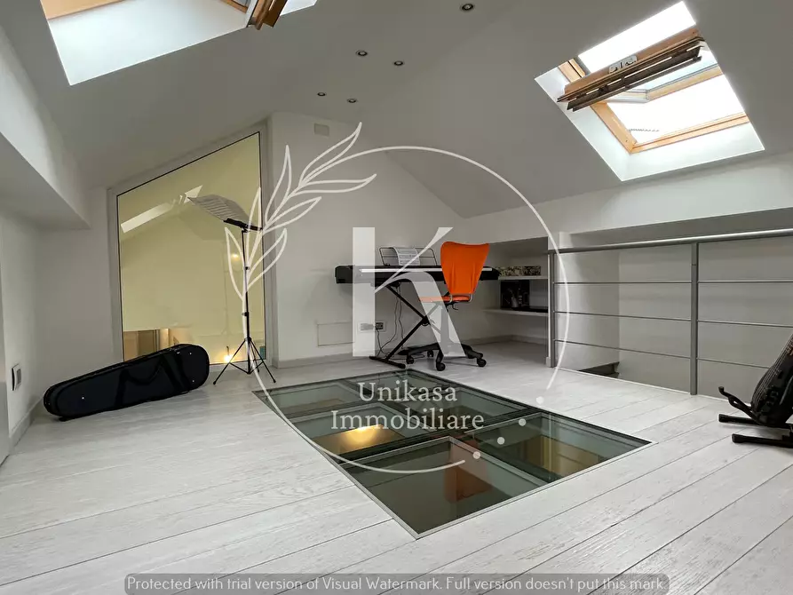 Immagine 43 di Attico in vendita  in Via Paleocapa a Savona