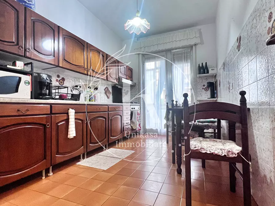 Immagine 11 di Quadrilocale in vendita  in Via Francesca Lanzone a Savona