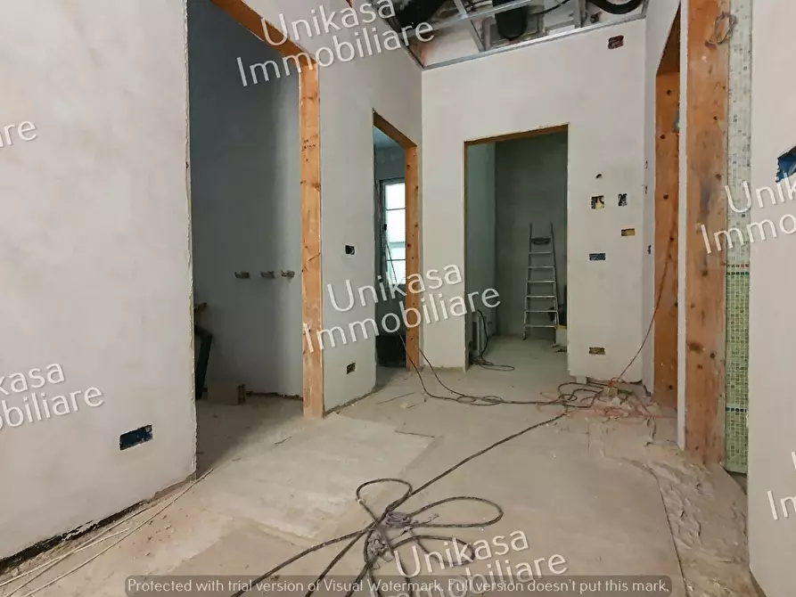 Immagine 36 di Villa in vendita  in Via Loreto a Savona