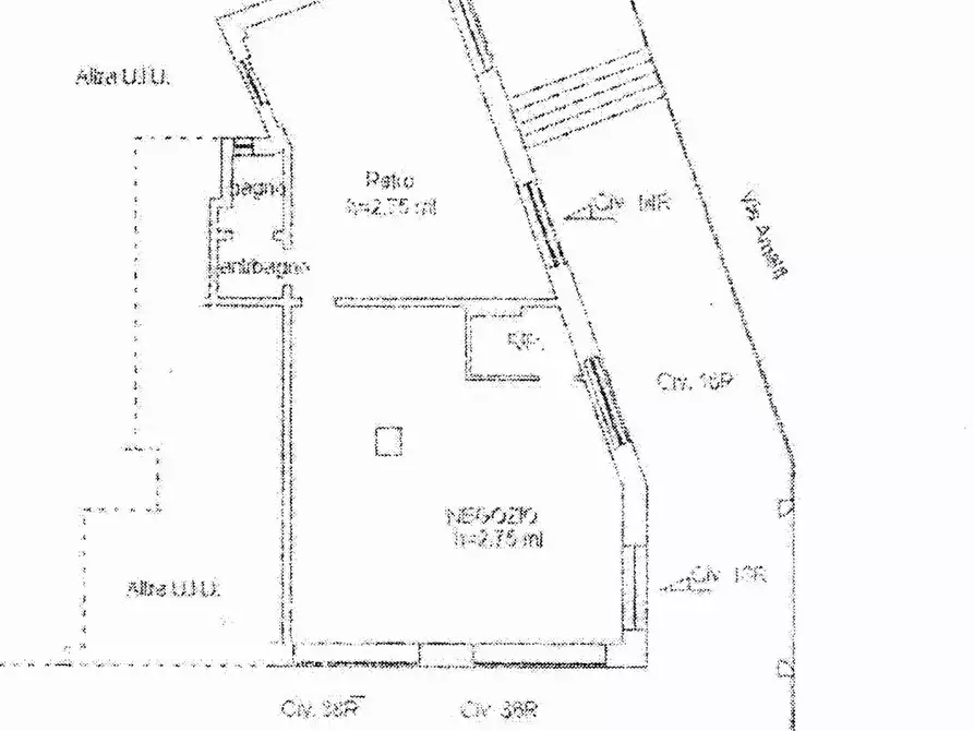 Immagine 2 di Locale commerciale in affitto  in Corso Tardy e Benech 26 R a Savona