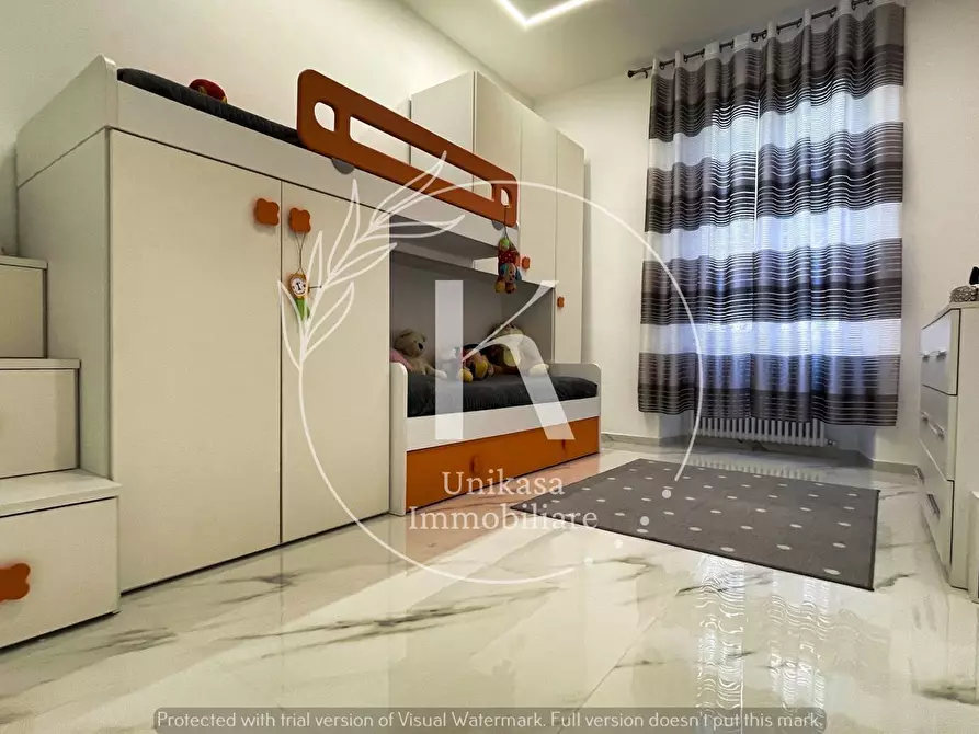 Immagine 15 di Pentalocale in vendita  in Via XX Settembre 31 a Savona