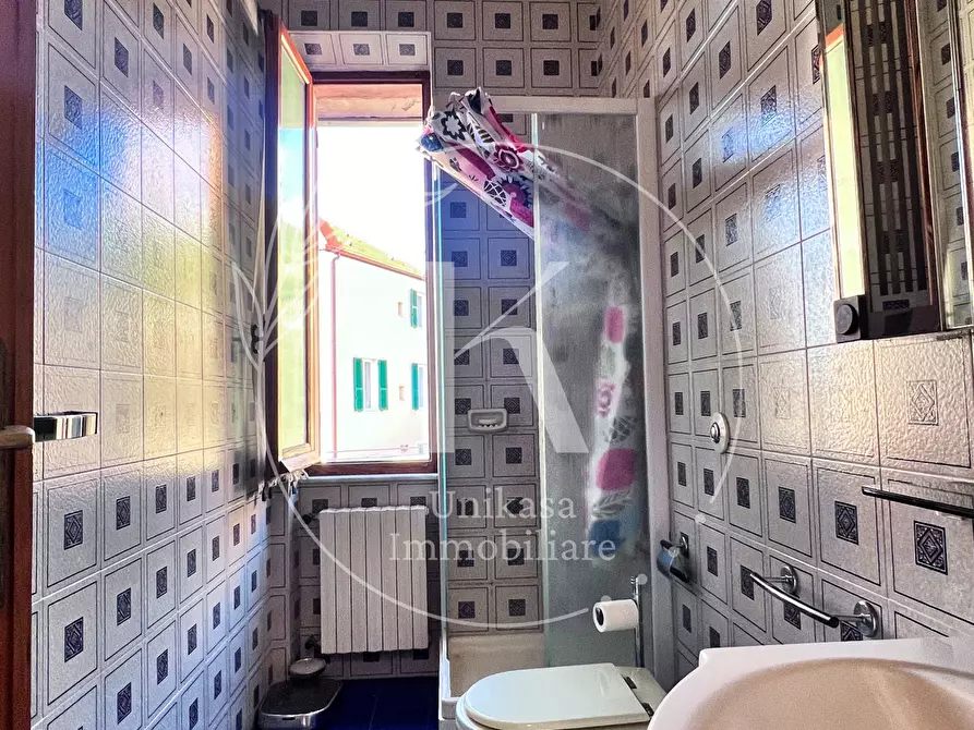 Immagine 16 di Pentalocale in vendita  in Via Santorre di Santarosa a Savona