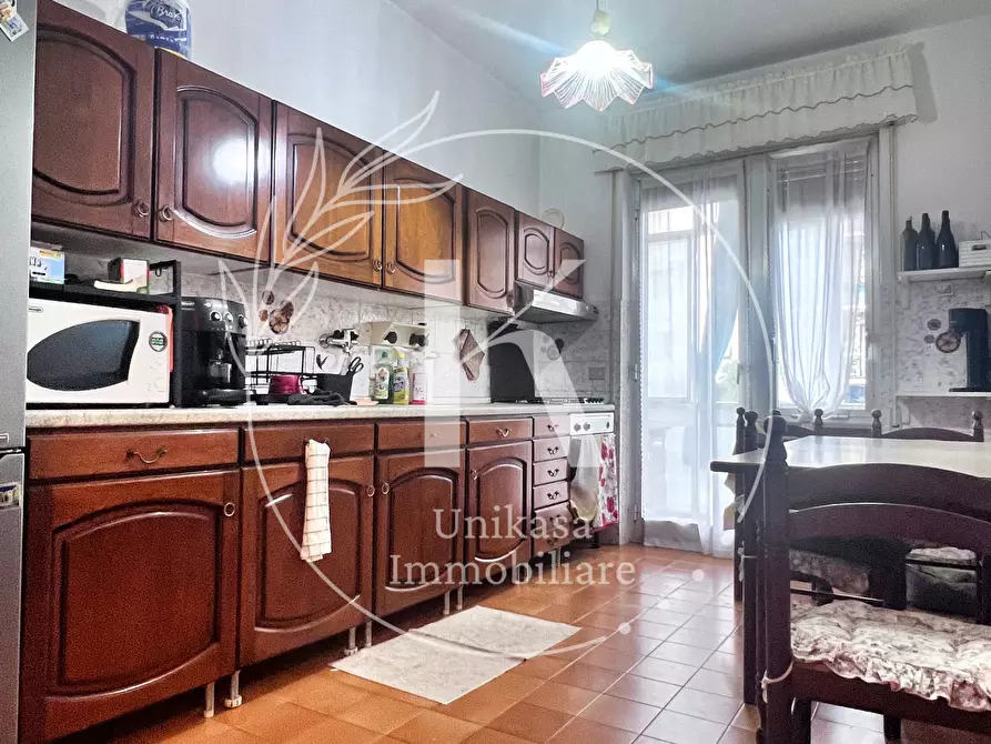 Immagine 10 di Quadrilocale in vendita  in Via Francesca Lanzone a Savona