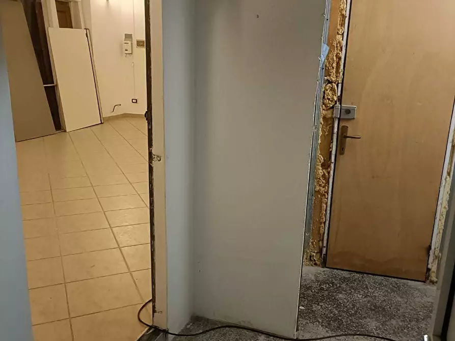 Immagine 6 di Garage in vendita  in Via Cosseria a Savona