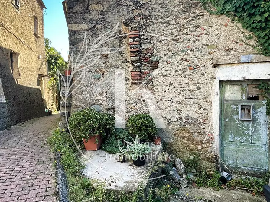 Immagine 18 di Rustico / casale in vendita  in Via Santa Margherita a Vado Ligure