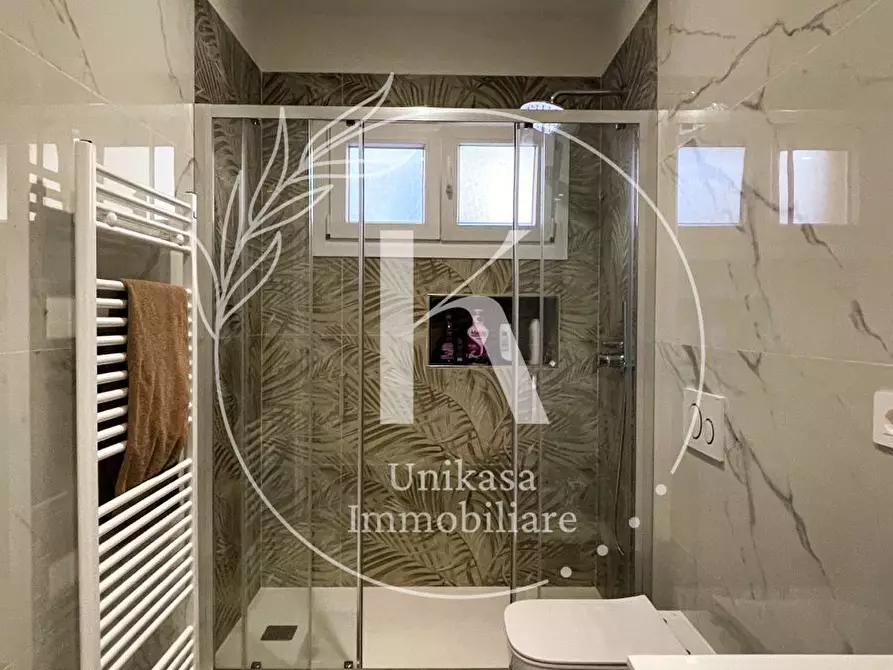 Immagine 28 di Pentalocale in vendita  in Via XX Settembre 31 a Savona