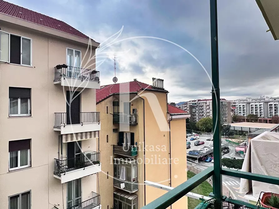 Immagine 5 di Trilocale in vendita  in Via Giuseppe Cesare Abba a Savona