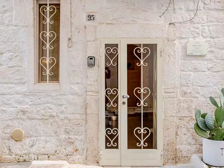 Immagine 2 di Casa indipendente in vendita  in Via Pietro Giannone a Ostuni