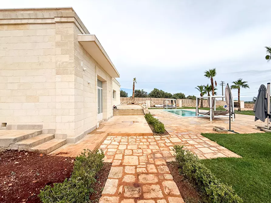 Immagine 10 di Villa in vendita  in la rupe a Ostuni