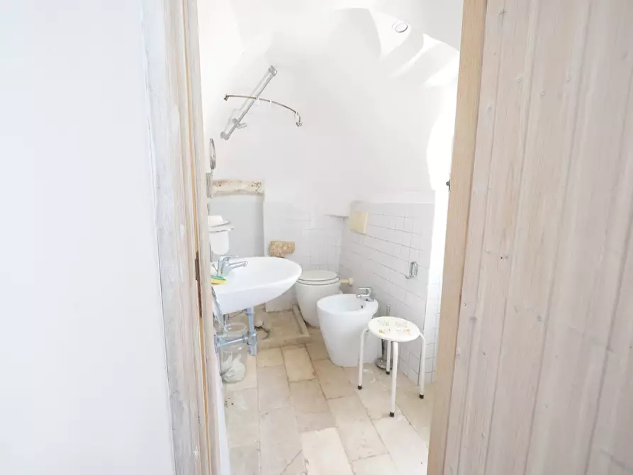 Immagine 35 di Rustico / casale in vendita  in Via Papa Giovanni XXIII a Ostuni