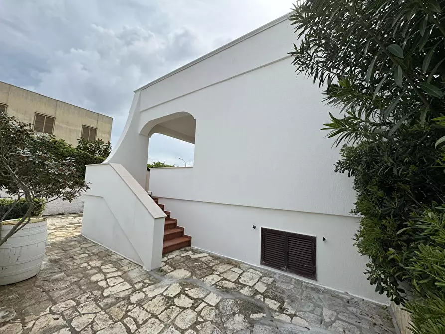 Immagine 33 di Villa in vendita  in Piazza dell' Angelo a Ostuni