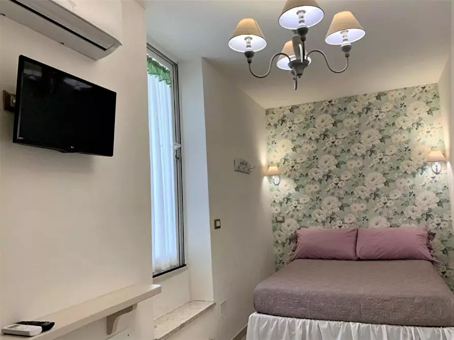 Immagine 3 di Casa indipendente in vendita  in Via Roberto Guiscardi a Ostuni